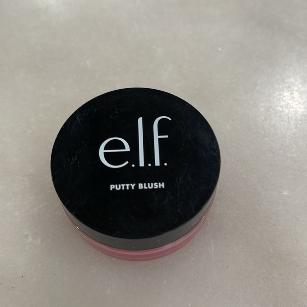 Makeup Bundle - Picture 8 of 12